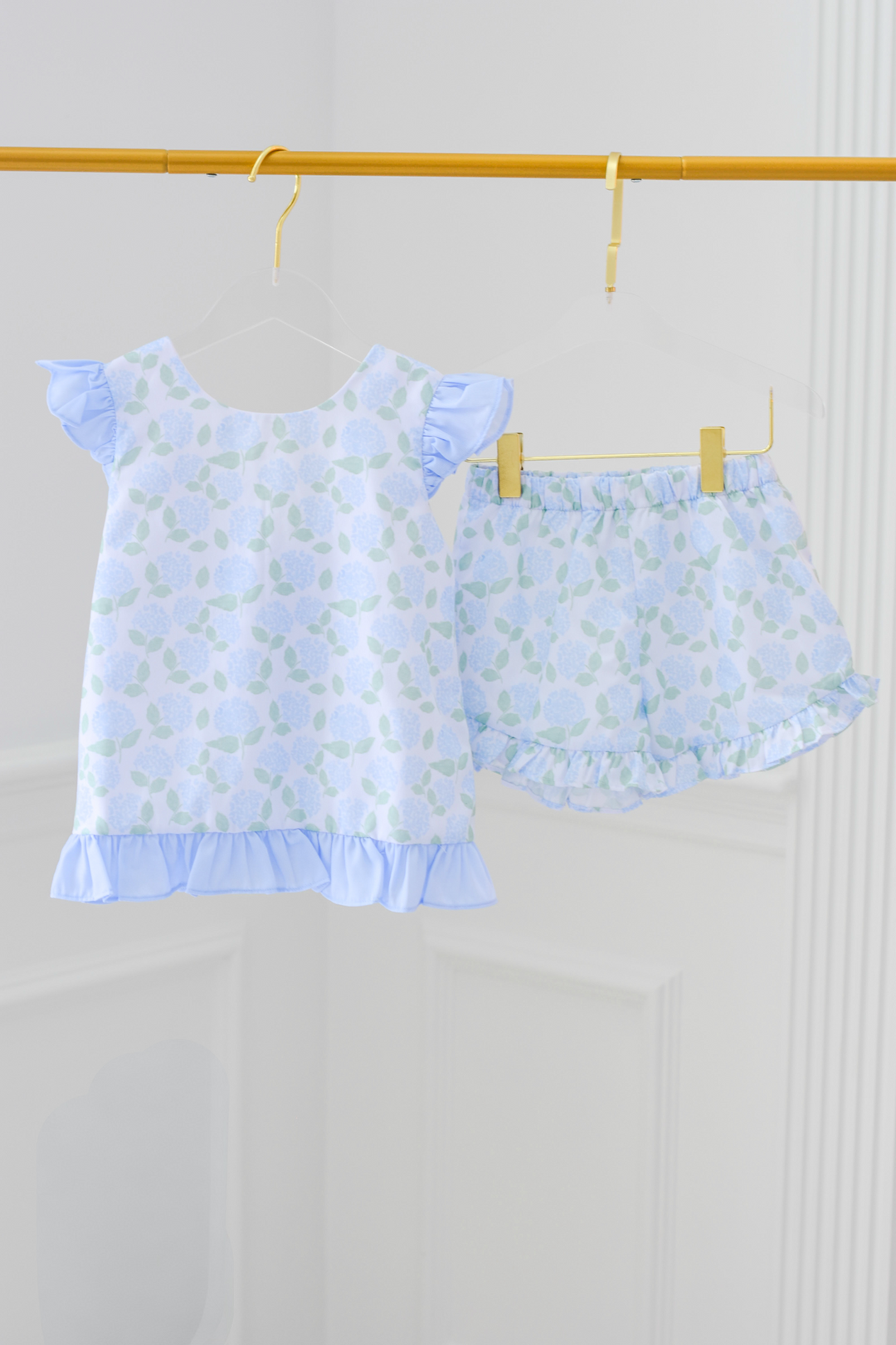 PRE-ORDER Highclere Hydrangeas Short Set