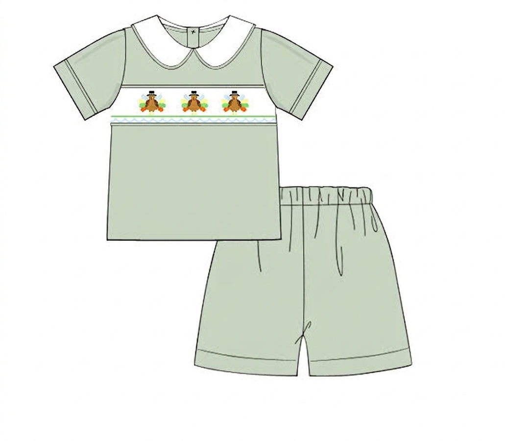 Green short set with turkey embroidery and Peter Pan collar